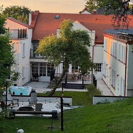 Mond Manor Nyaraló